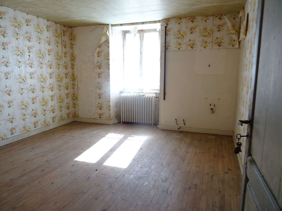 Maison à LE TEILLEUL