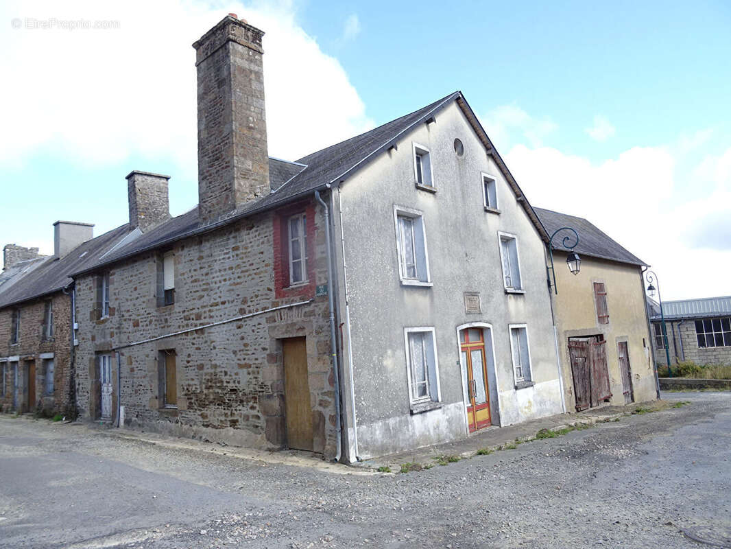 Maison à LE TEILLEUL
