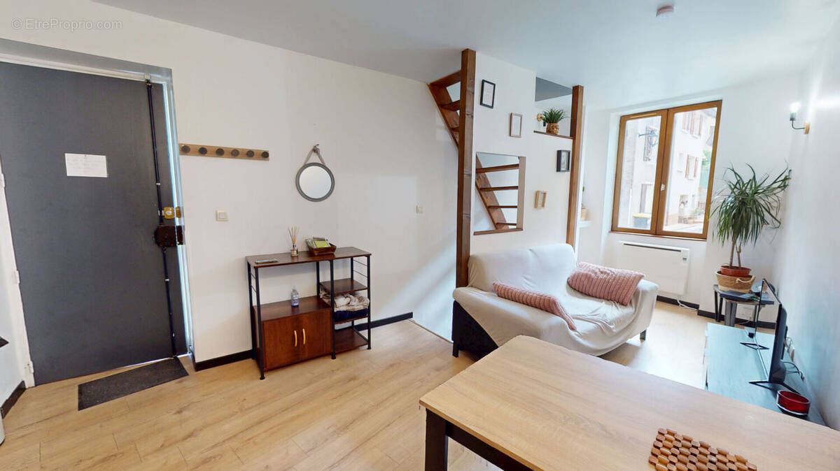 Maison à SAINT-RAMBERT-EN-BUGEY