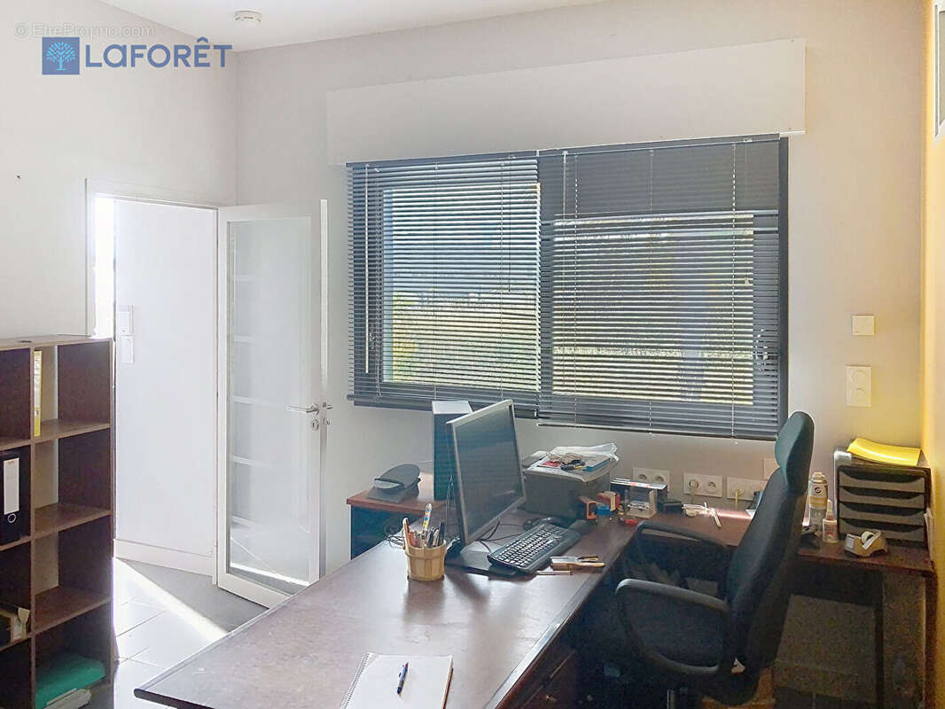 Commerce à LARMOR-PLAGE