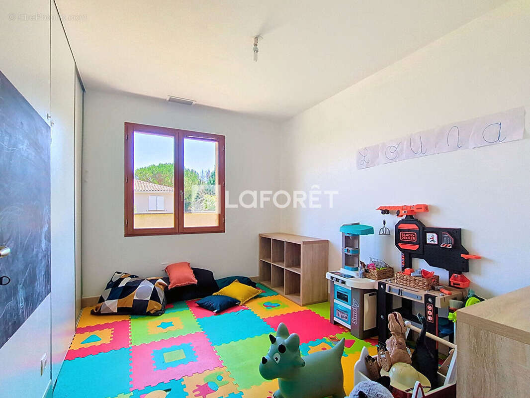 Maison à SAINT-NAUPHARY