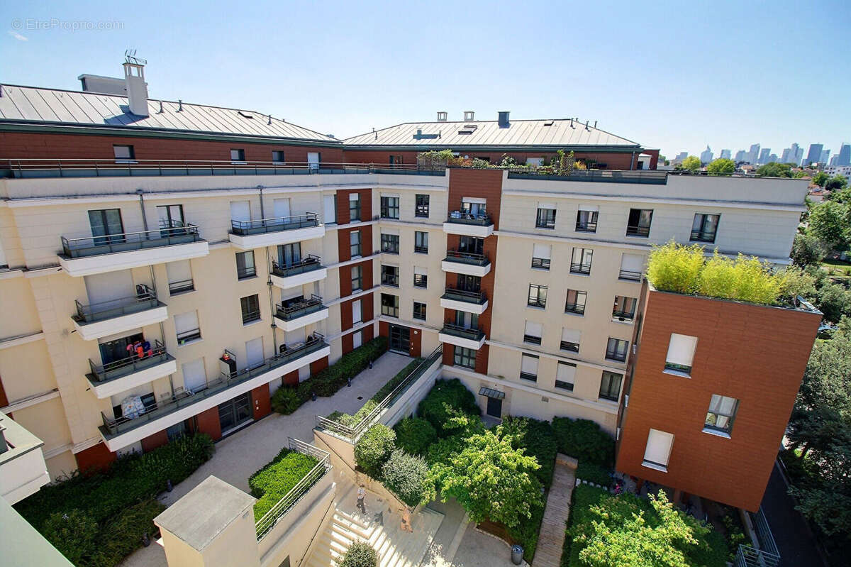 Appartement à COLOMBES