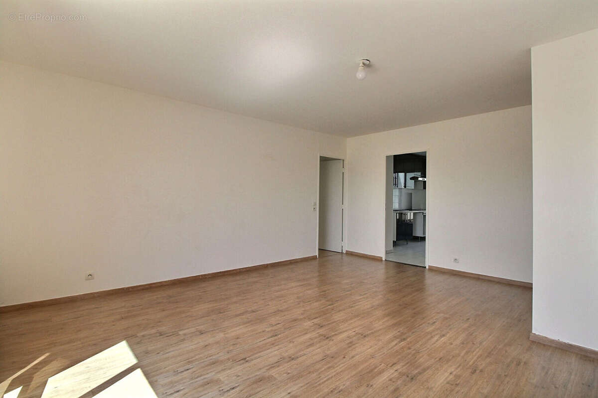 Appartement à COLOMBES