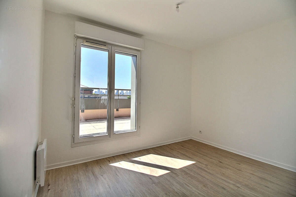 Appartement à COLOMBES