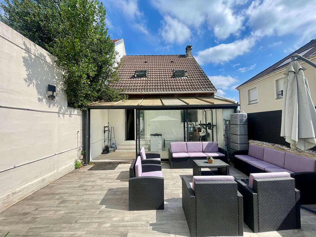 Maison à SAINT-GRATIEN