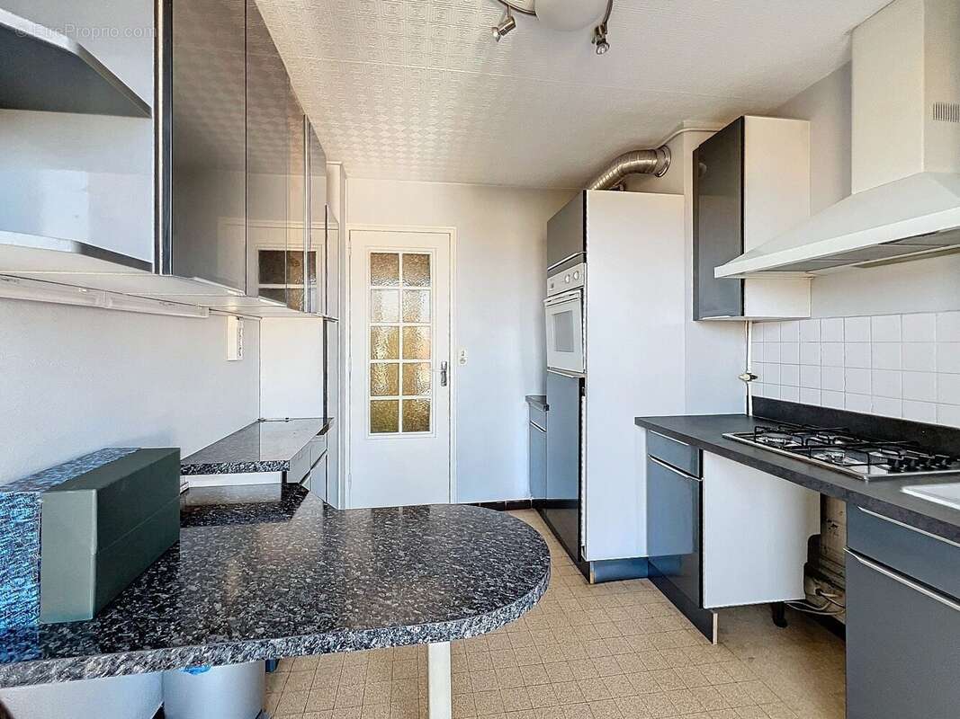 CUISINE - Appartement à LE PONT-DE-CLAIX