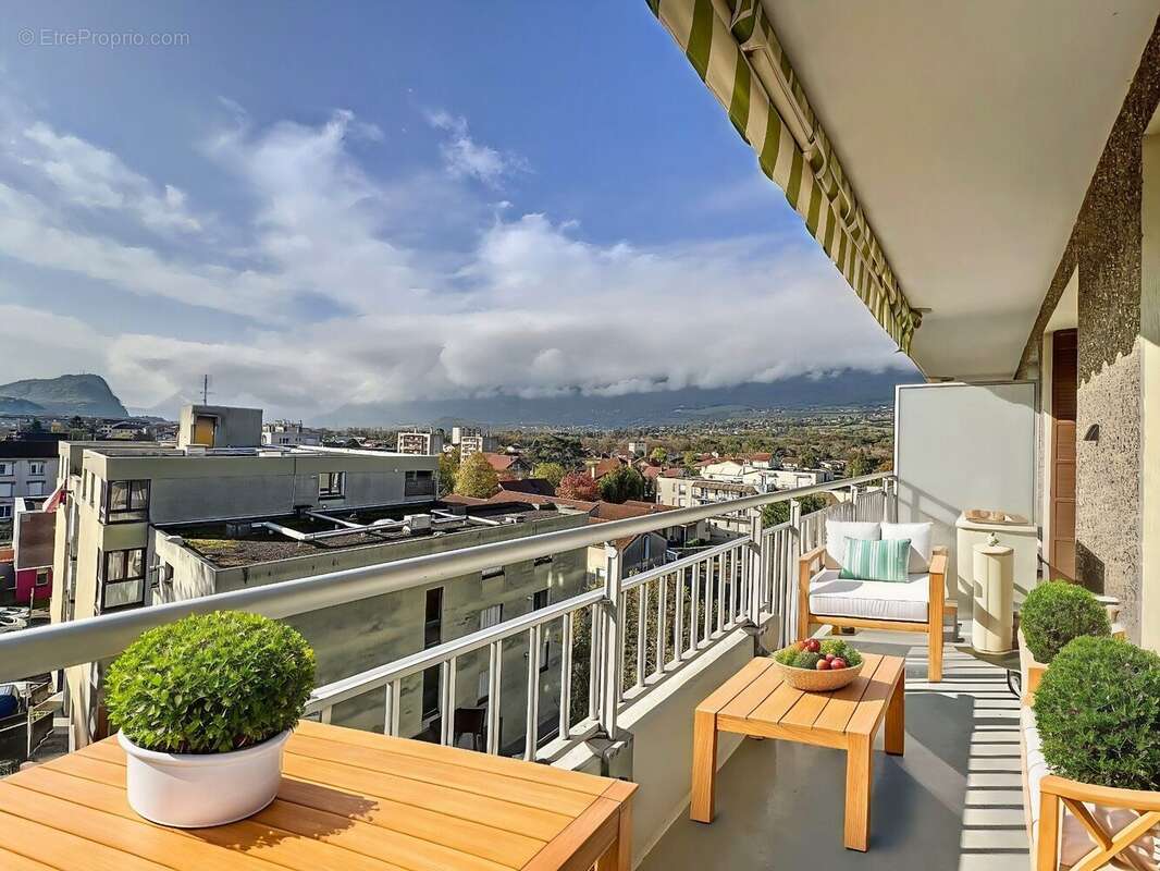 TERRASSE SUD - Appartement à LE PONT-DE-CLAIX