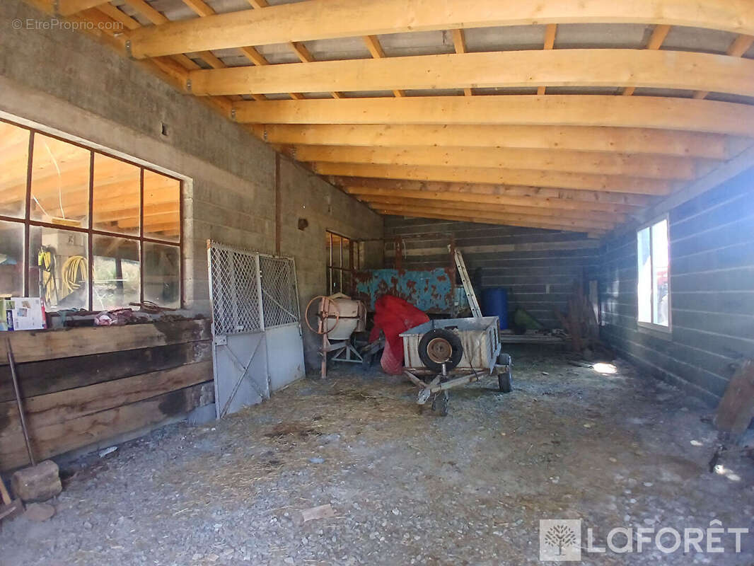 Maison à NEUVEGLISE