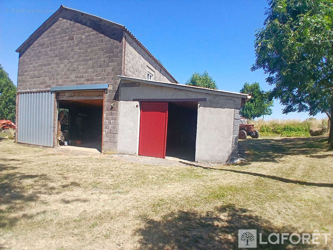 Maison à NEUVEGLISE