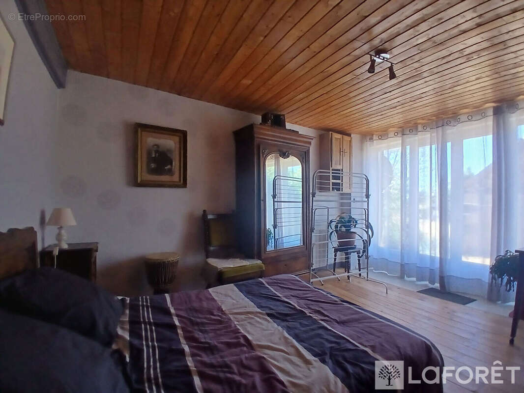 Maison à NEUVEGLISE