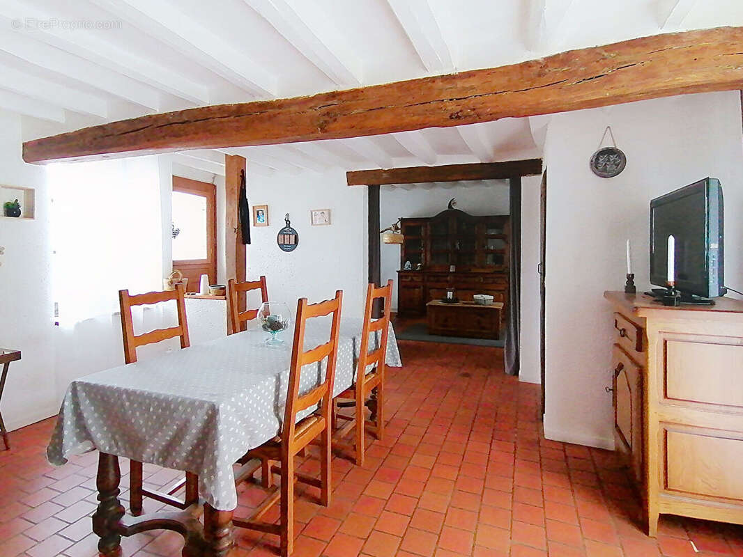 Maison à BAILLEAU-L&#039;EVEQUE