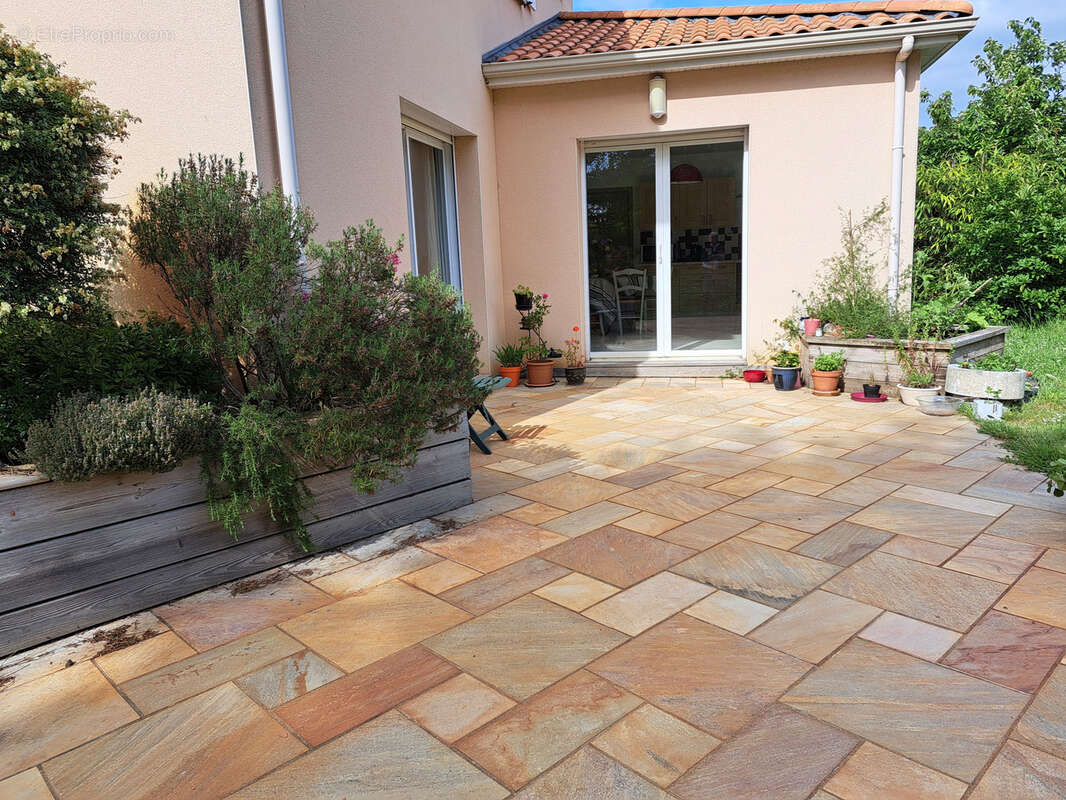 Maison à HAUTE-GOULAINE