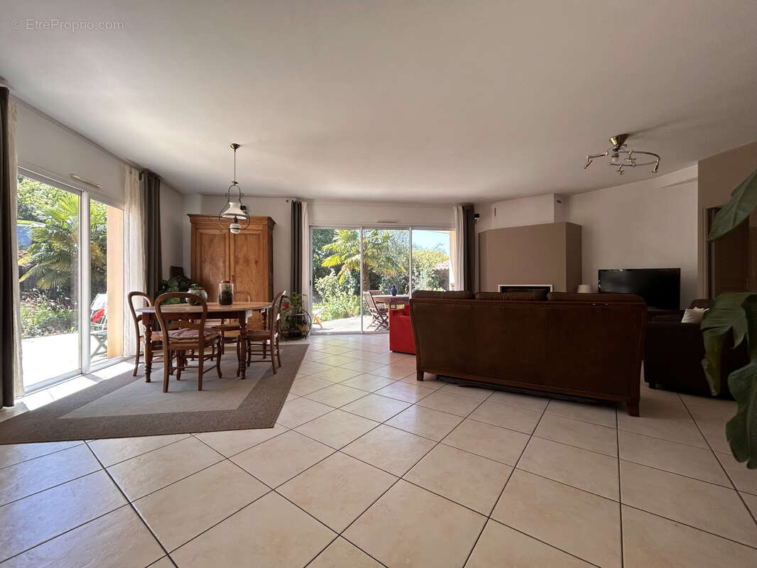 Maison à HAUTE-GOULAINE