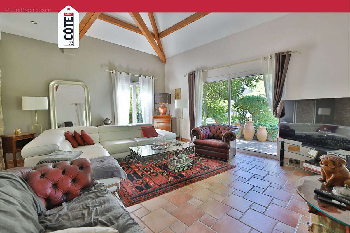 Maison à CHATEAUNEUF-LES-MARTIGUES