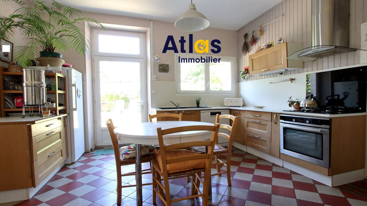 Maison à CELLES-SUR-BELLE