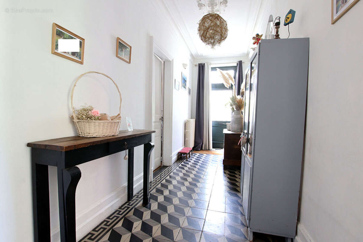 Maison à CELLES-SUR-BELLE