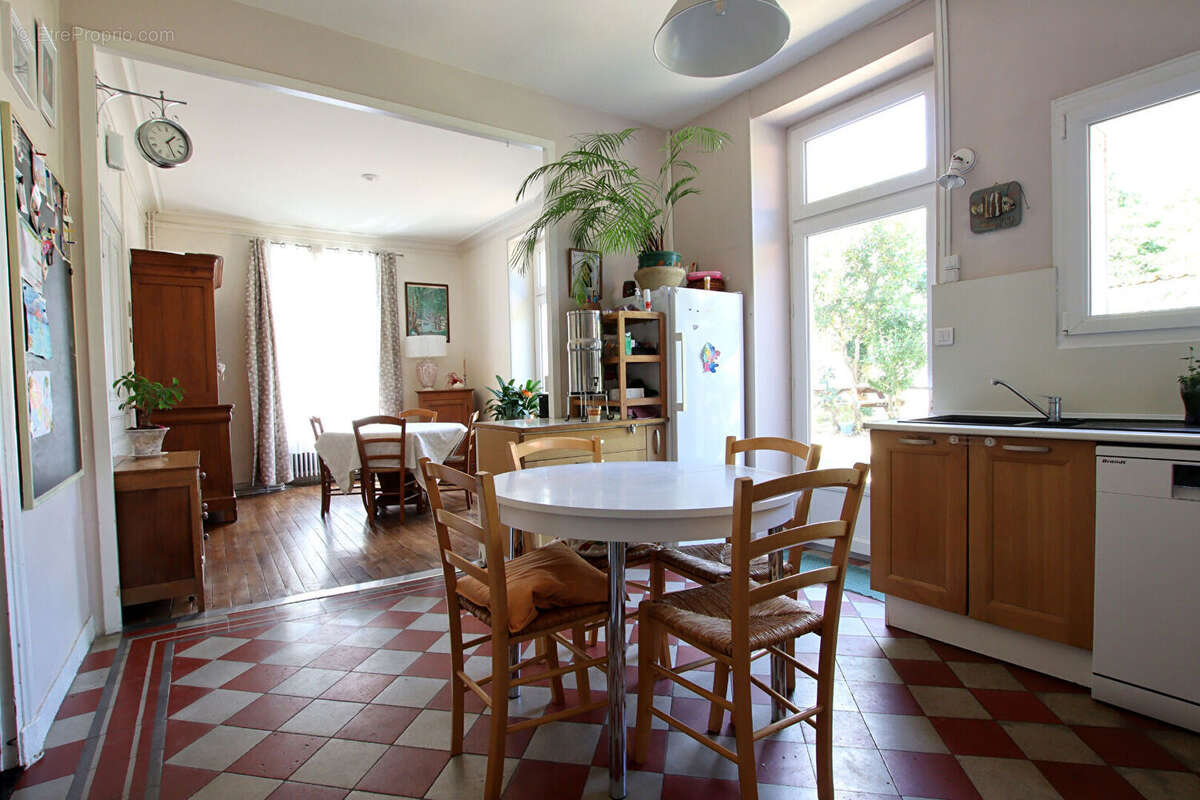 Maison à CELLES-SUR-BELLE