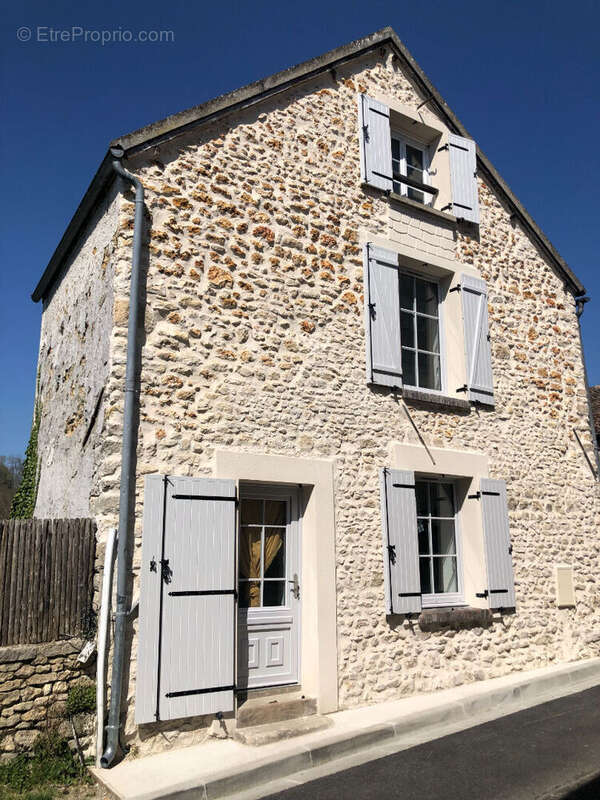 Maison à VIENNE-EN-ARTHIES