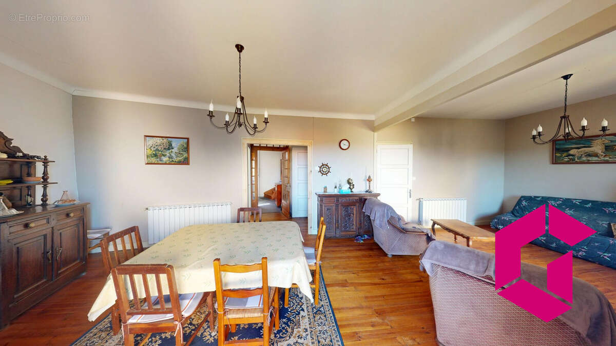 Maison à LA CHAISE-DIEU