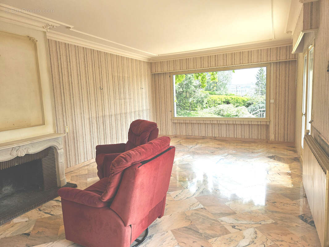 Maison à PANISSIERES