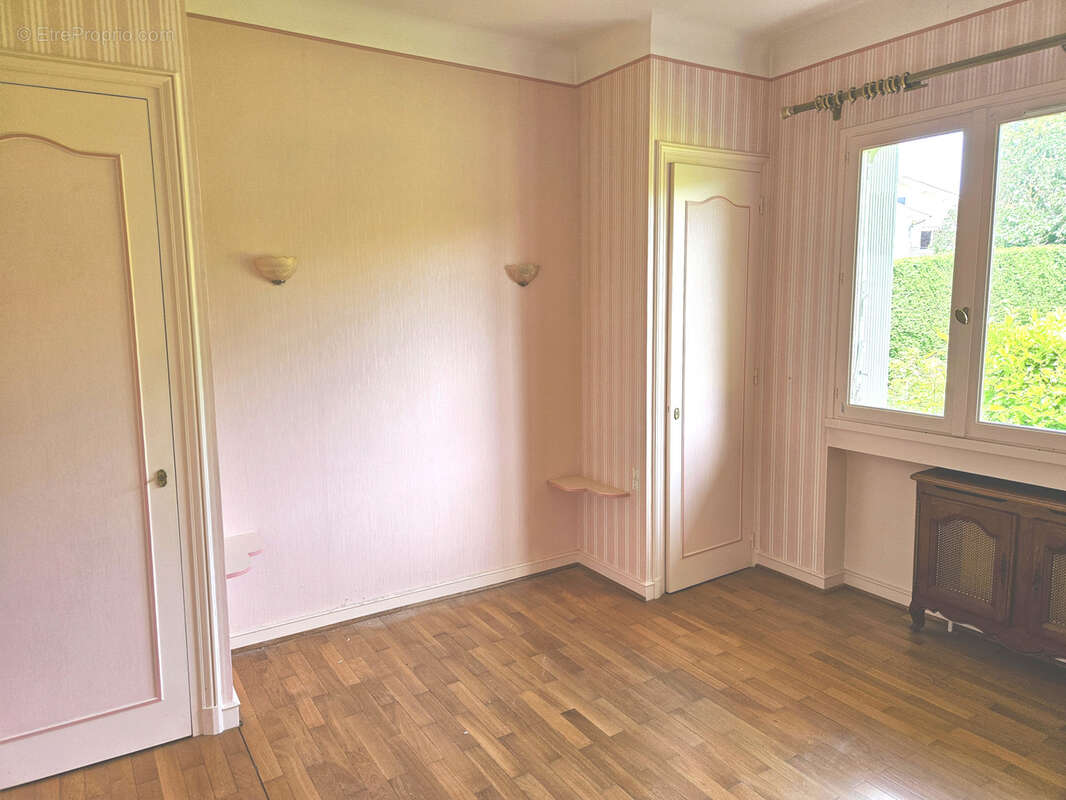 Maison à PANISSIERES