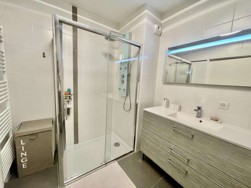 Appartement à TOURGEVILLE