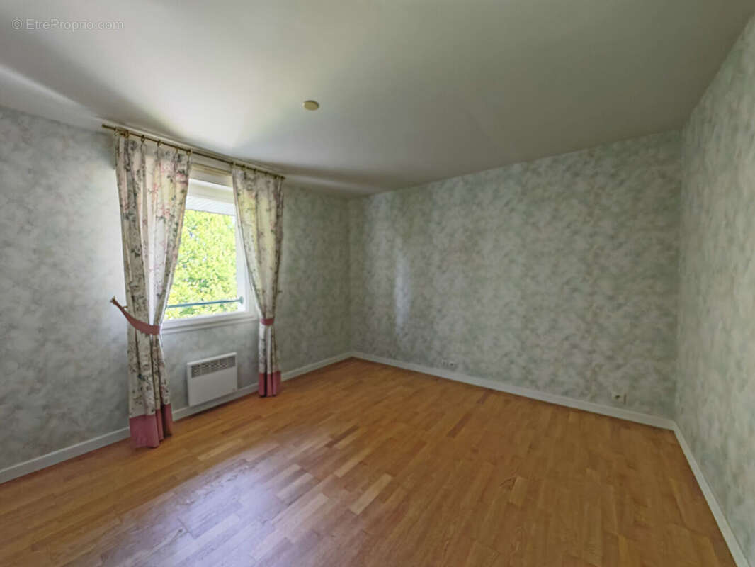 Appartement à SAINT-AVE