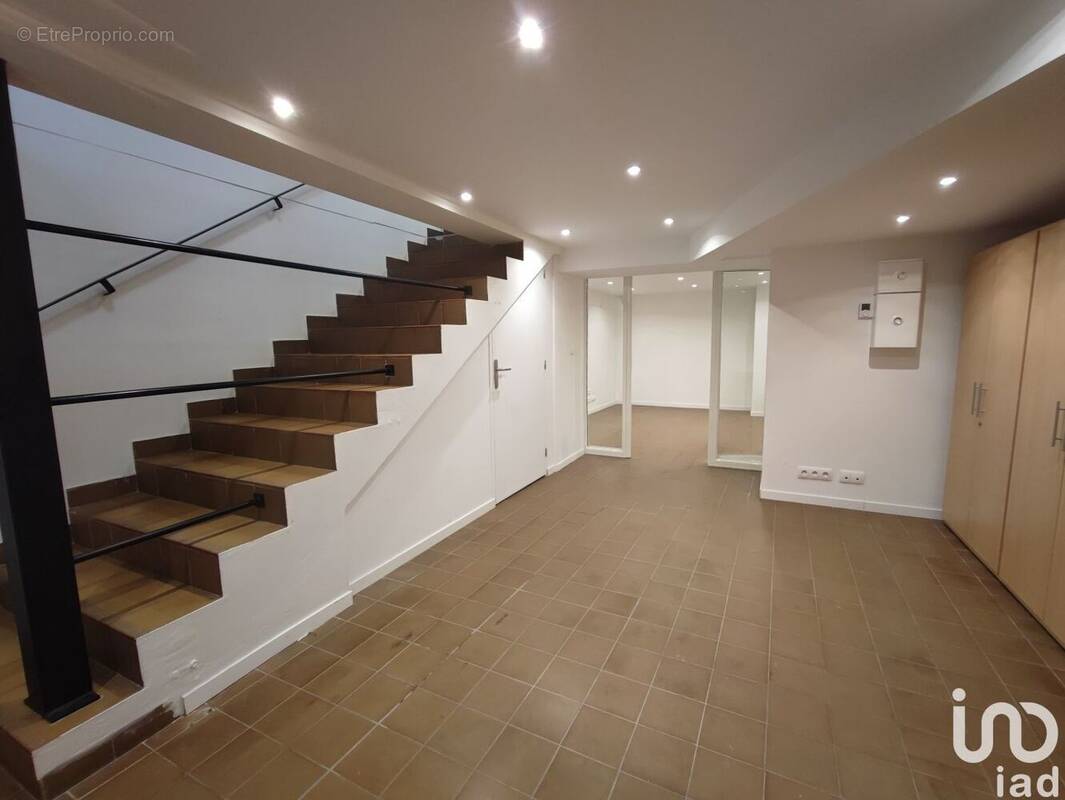 Photo 1 - Commerce à TRIEL-SUR-SEINE