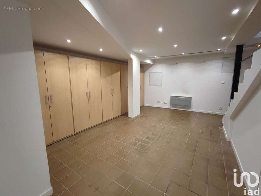 Photo 3 - Commerce à TRIEL-SUR-SEINE