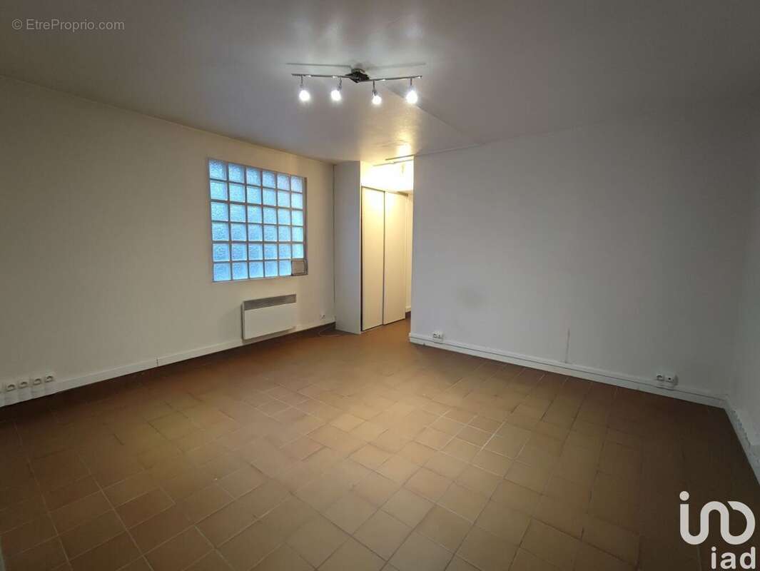 Photo 8 - Commerce à TRIEL-SUR-SEINE