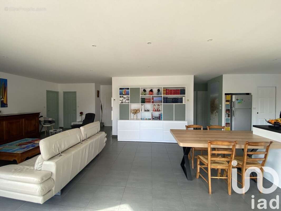 Photo 8 - Maison à ARES