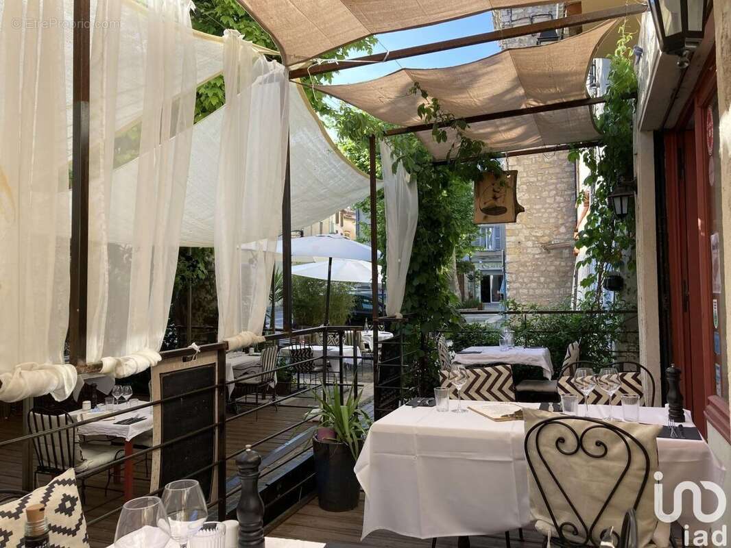 Photo 2 - Commerce à PIGNANS