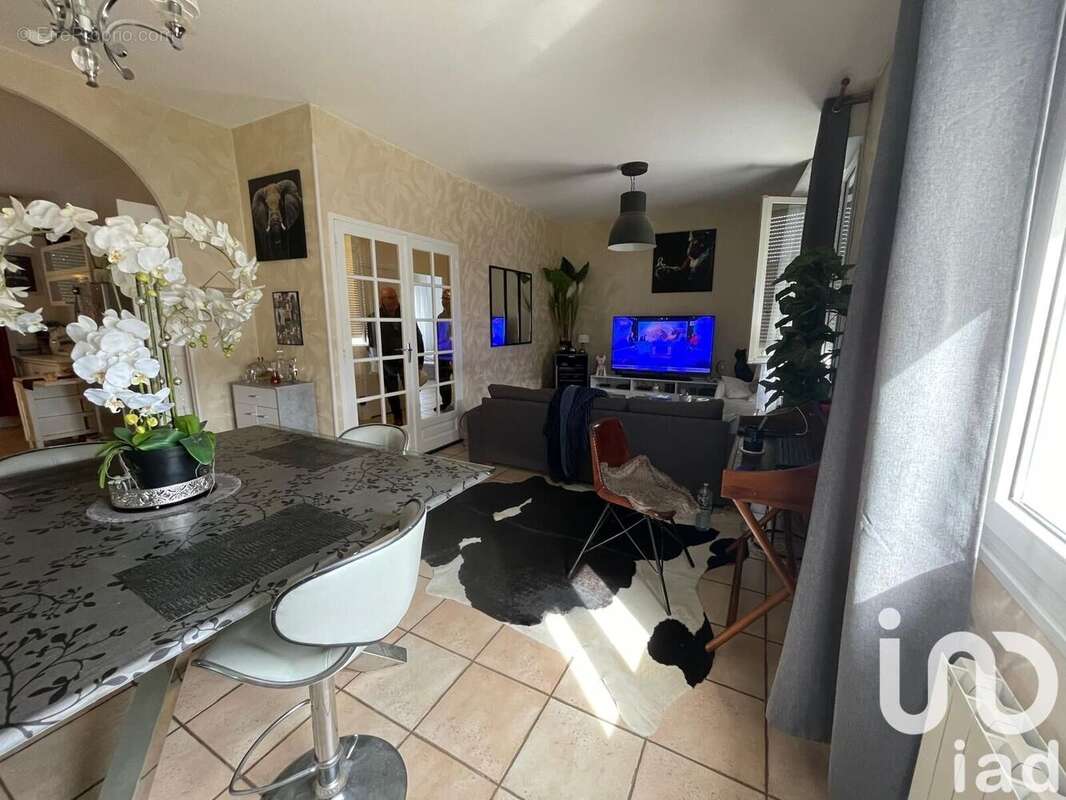 Photo 2 - Appartement à SAINT-PIERRE-DES-CORPS