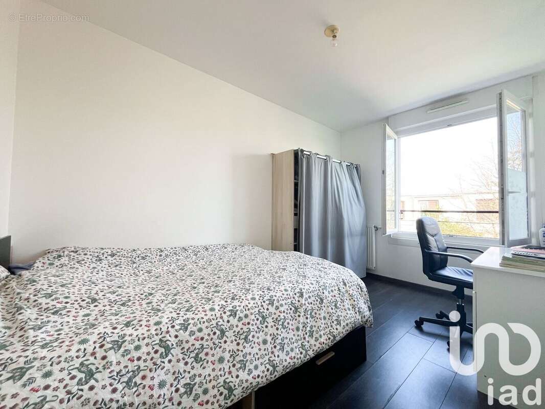 Photo 5 - Appartement à LES ULIS