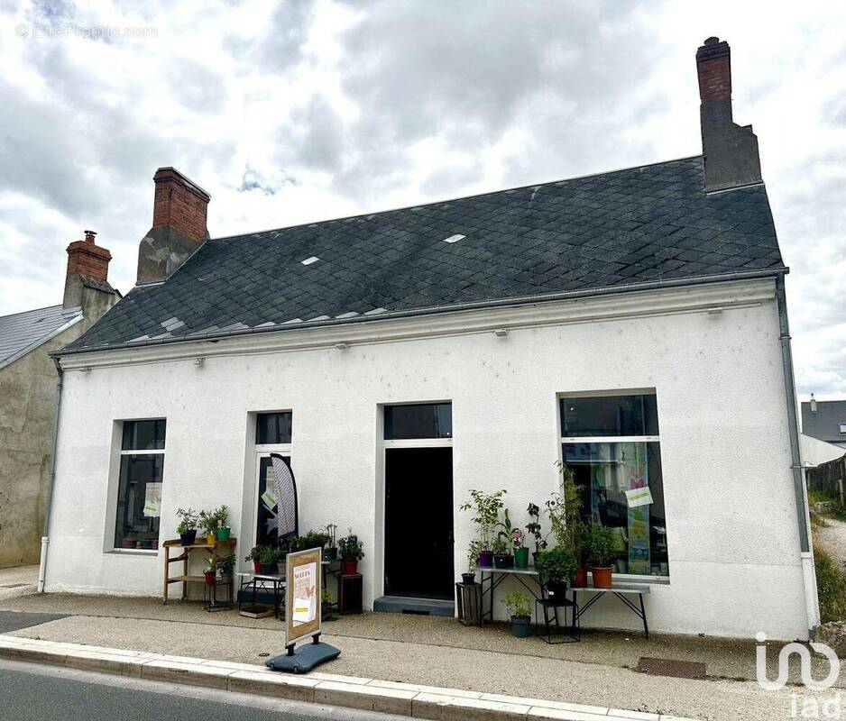 Photo 1 - Commerce à INGRE