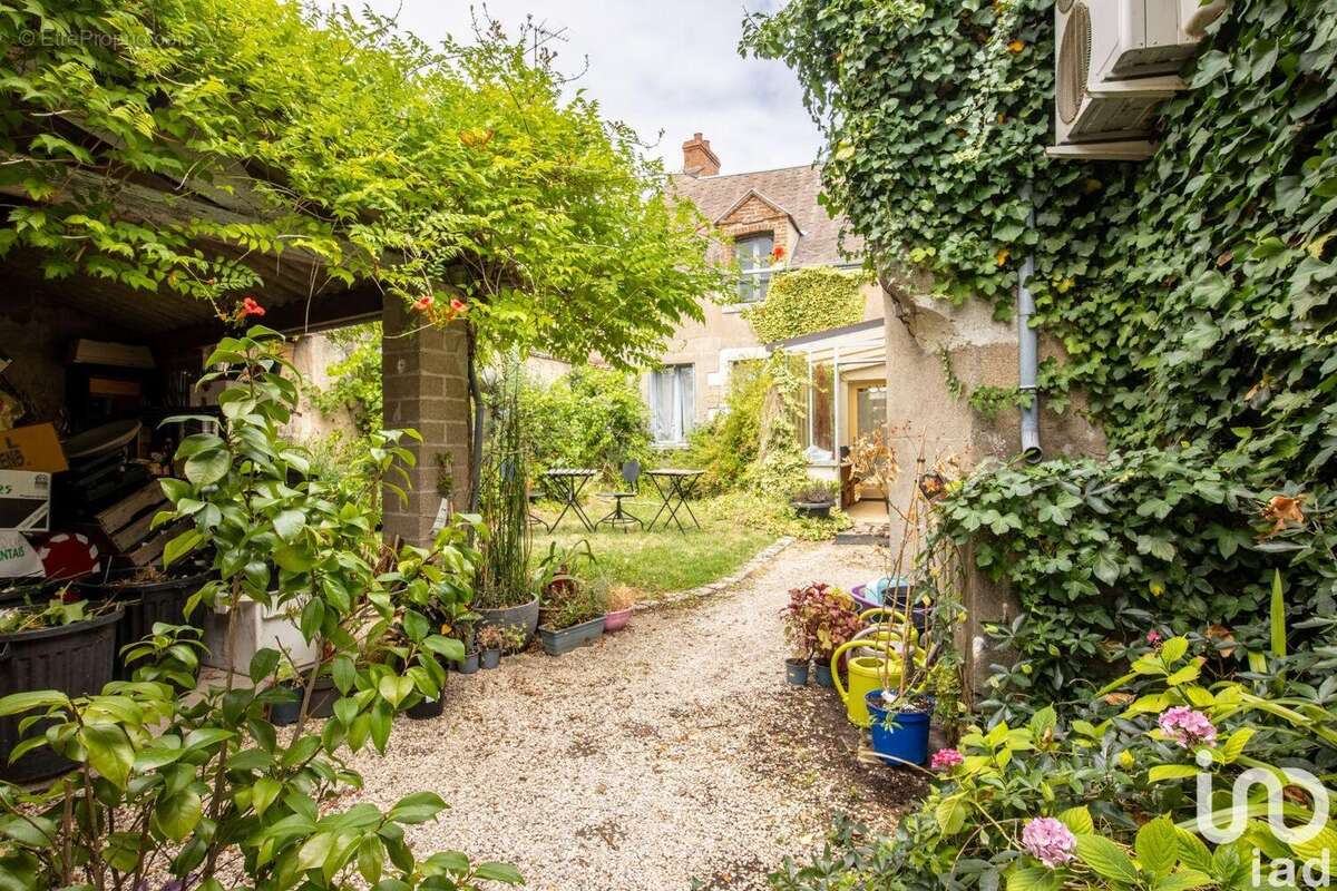 Photo 7 - Commerce à INGRE