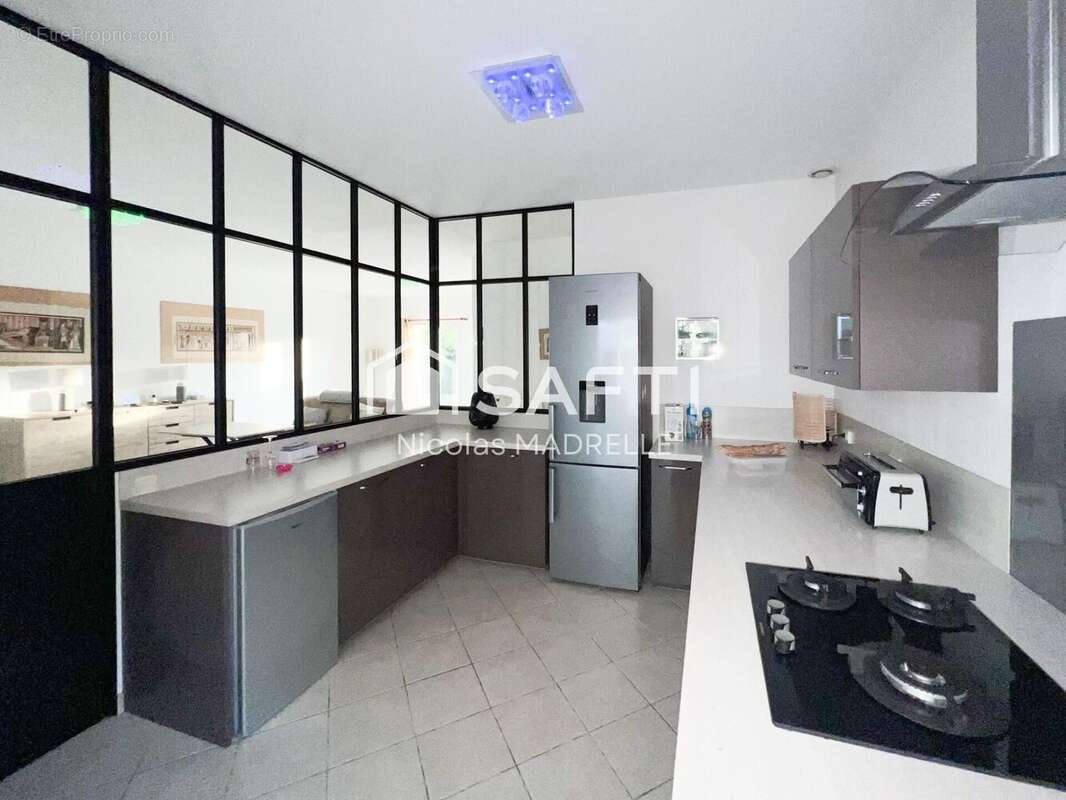 Photo 3 - Maison à AMBARES-ET-LAGRAVE