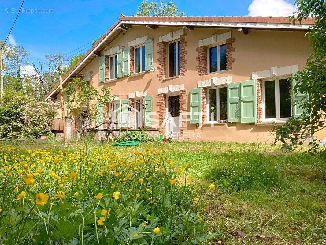 Photo 1 - Maison à SAINT-SULPICE