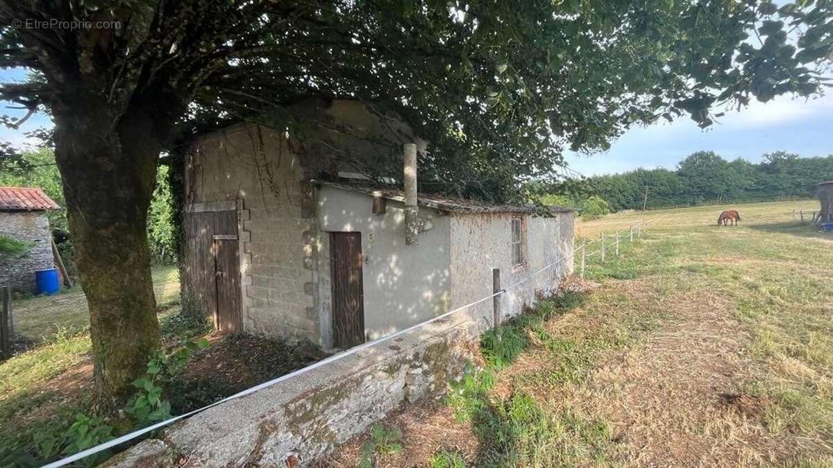 Photo 2 - Maison à CHAMPAGNE-MOUTON