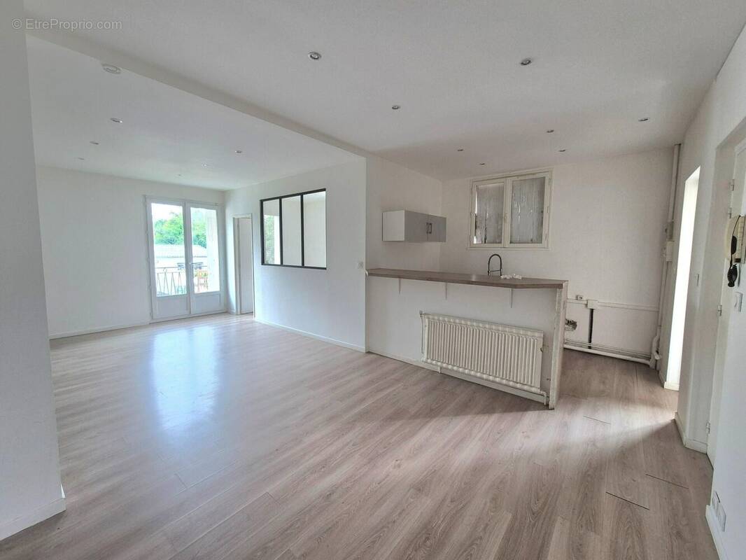 Photo 1 - Appartement à MANTES-LA-VILLE