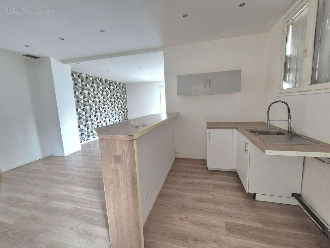 Photo 2 - Appartement à MANTES-LA-VILLE