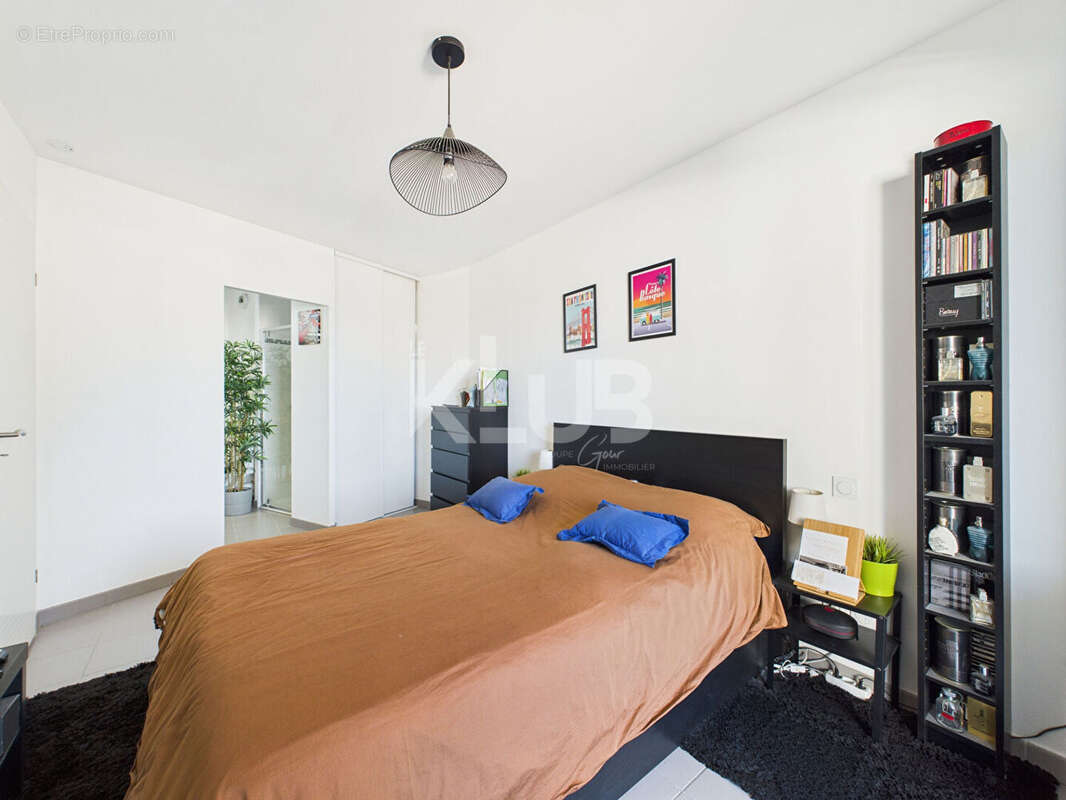 Appartement à MARSEILLE-3E