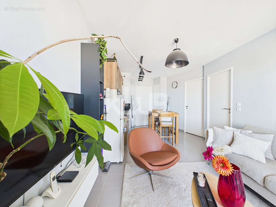 Appartement à MARSEILLE-3E