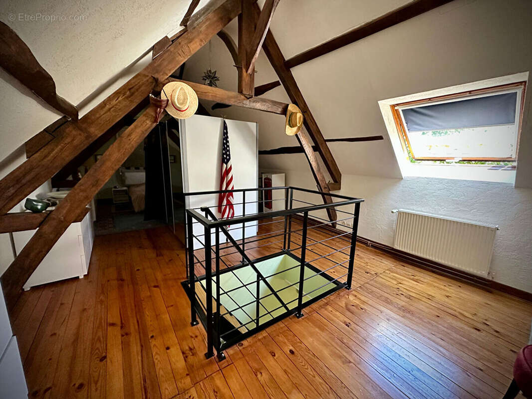 Maison à FRESNAY-SUR-SARTHE