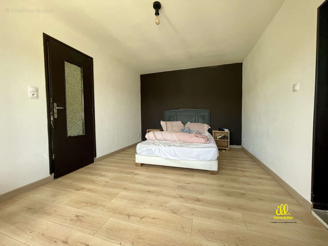 Maison à NOUZONVILLE