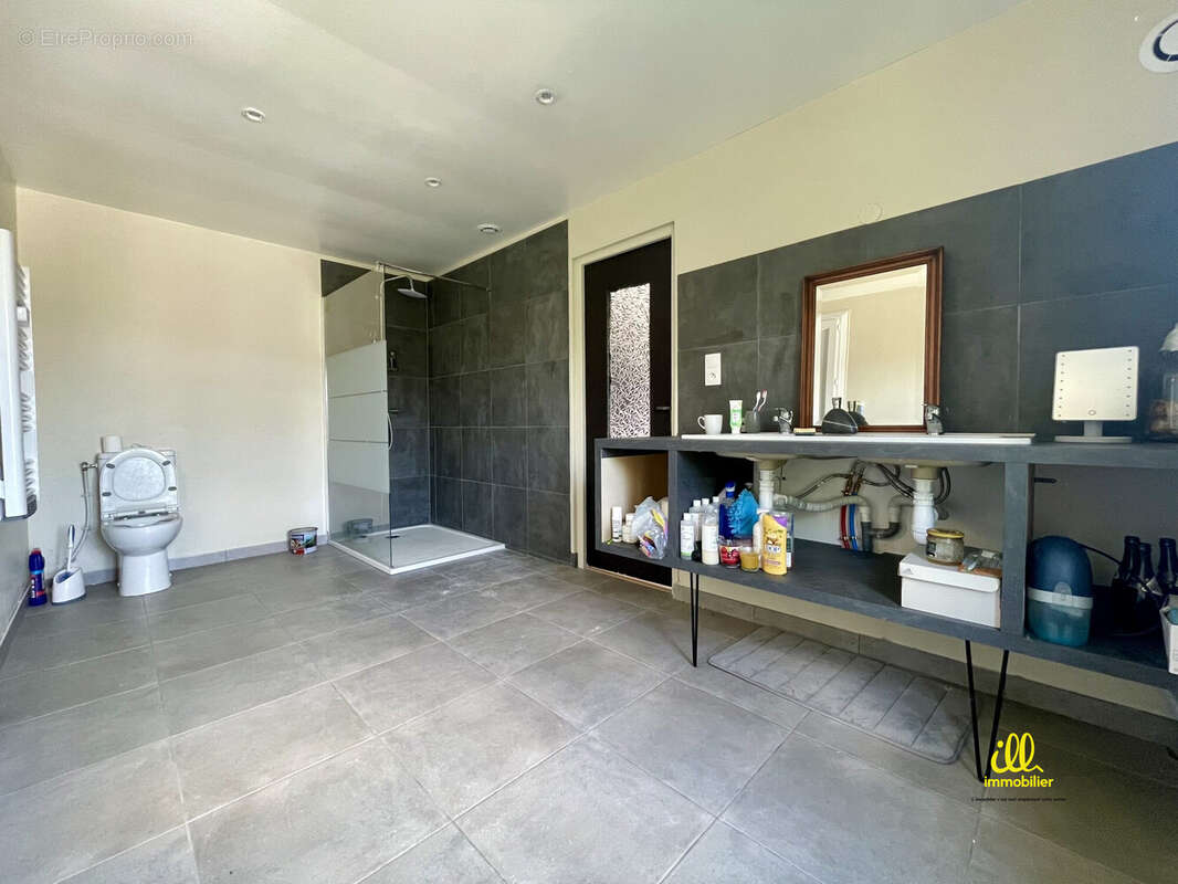 Maison à NOUZONVILLE