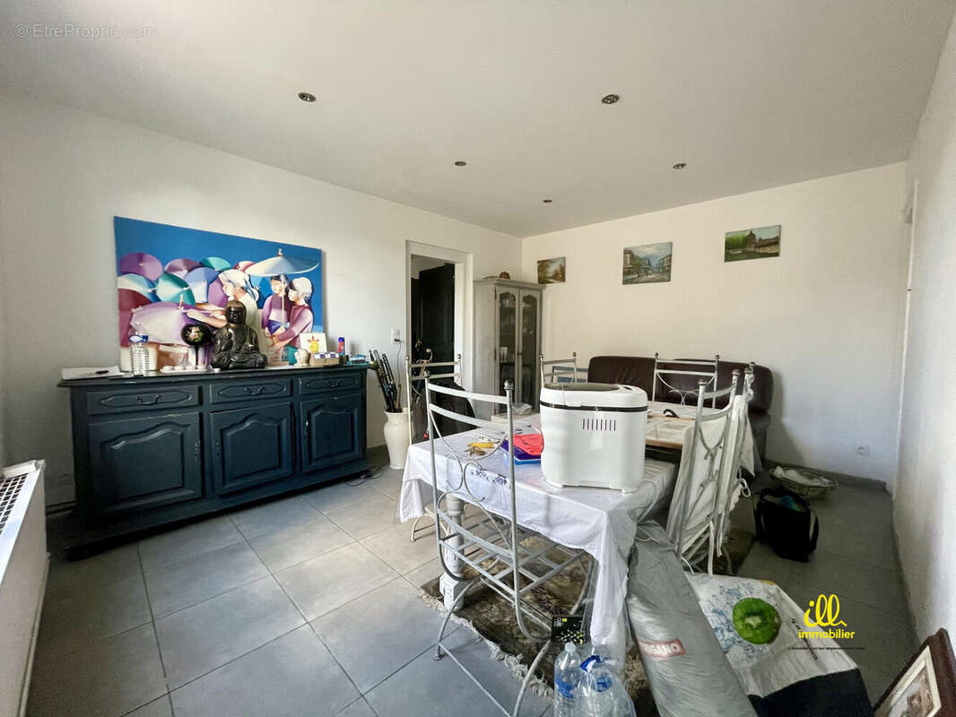 Maison à NOUZONVILLE