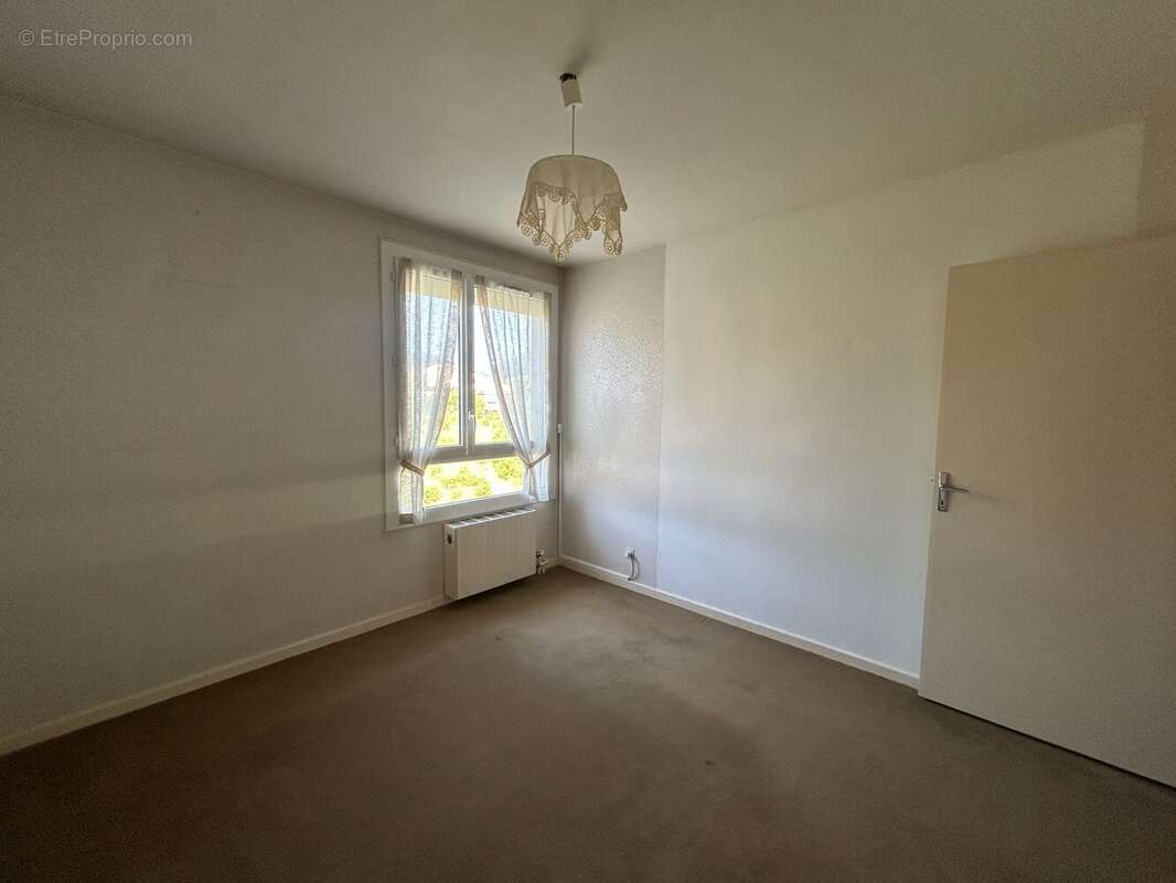Appartement à PRIVAS