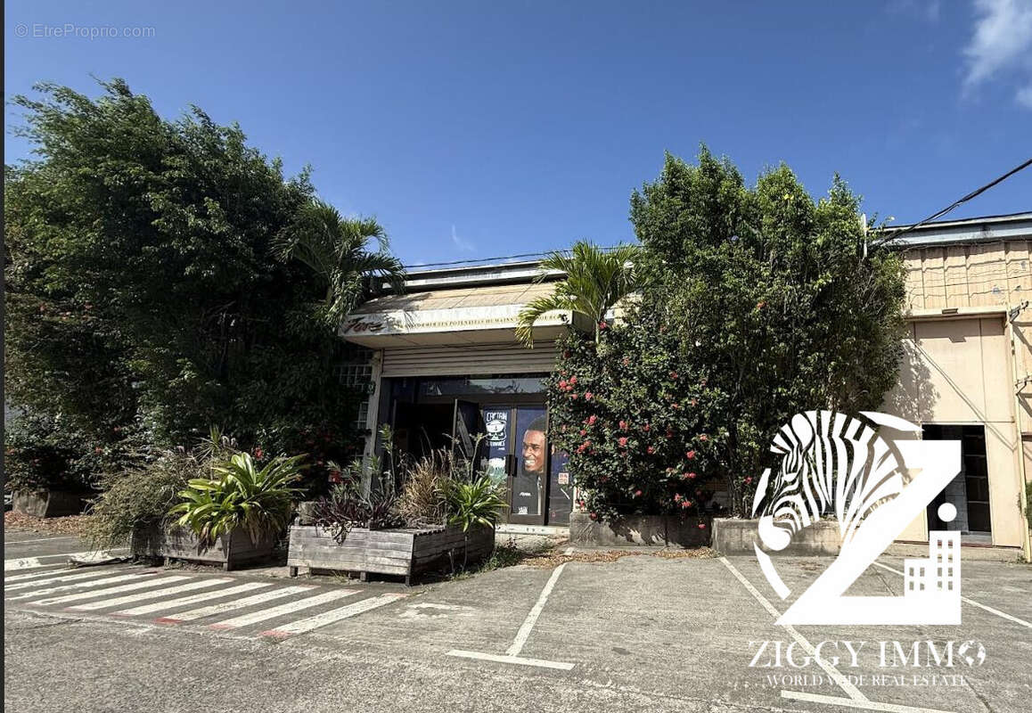 Commerce à BAIE-MAHAULT