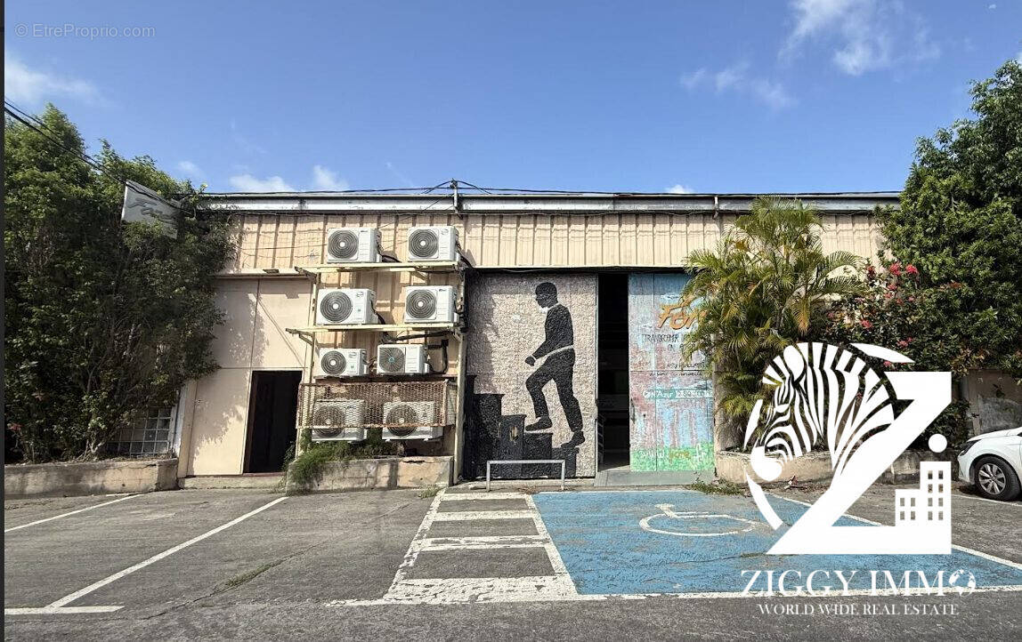 Commerce à BAIE-MAHAULT